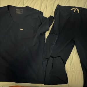 2XL navy blue figs scrub set. 23 pocket pants